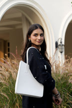 STREET TOTE HAND BAG - WHITE