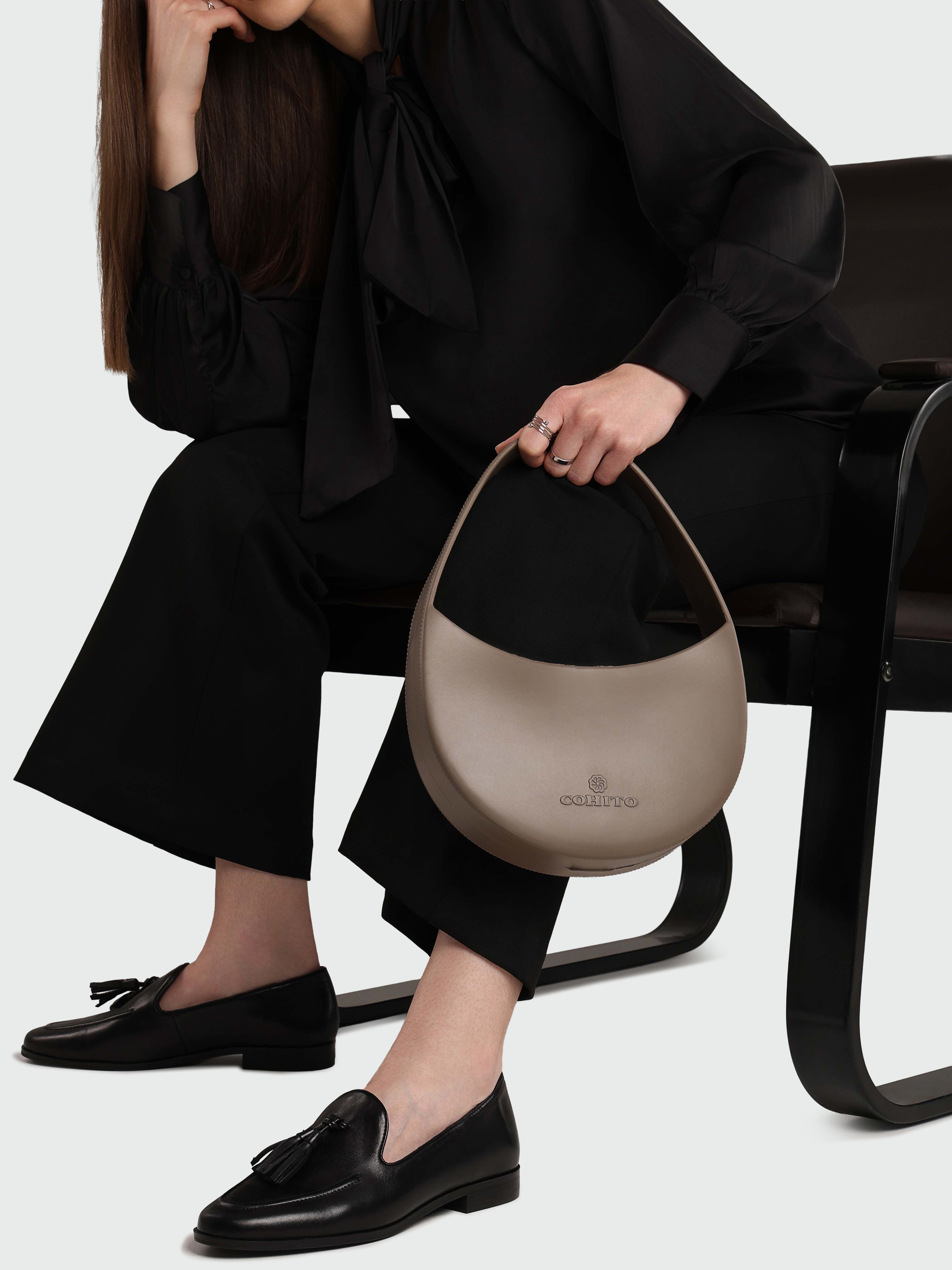 WEEKENDER TAUPE HAND BAG