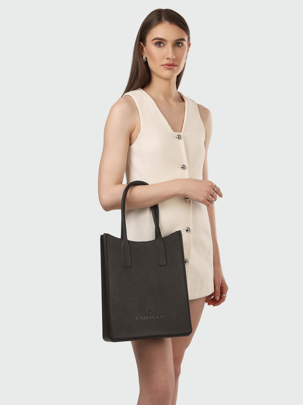 STREET TOTE BLACK HAND BAG