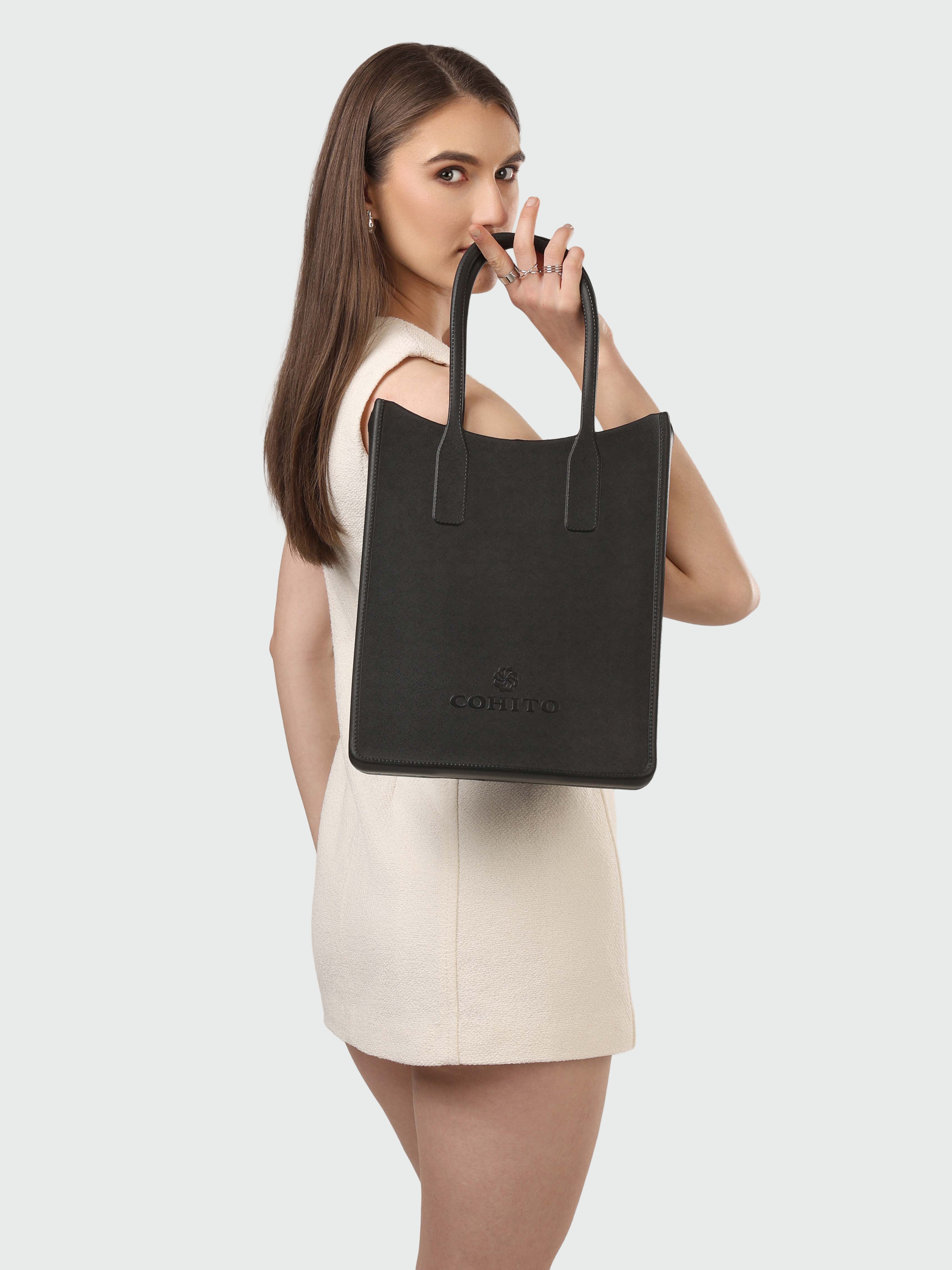 STREET TOTE BLACK HAND BAG