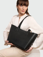 ON THE GO SHOULDER BAG - BLACK