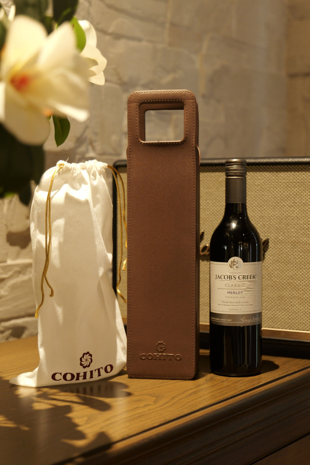 Cohito EVA Brown Bottle Holder with drawstring dust bag
