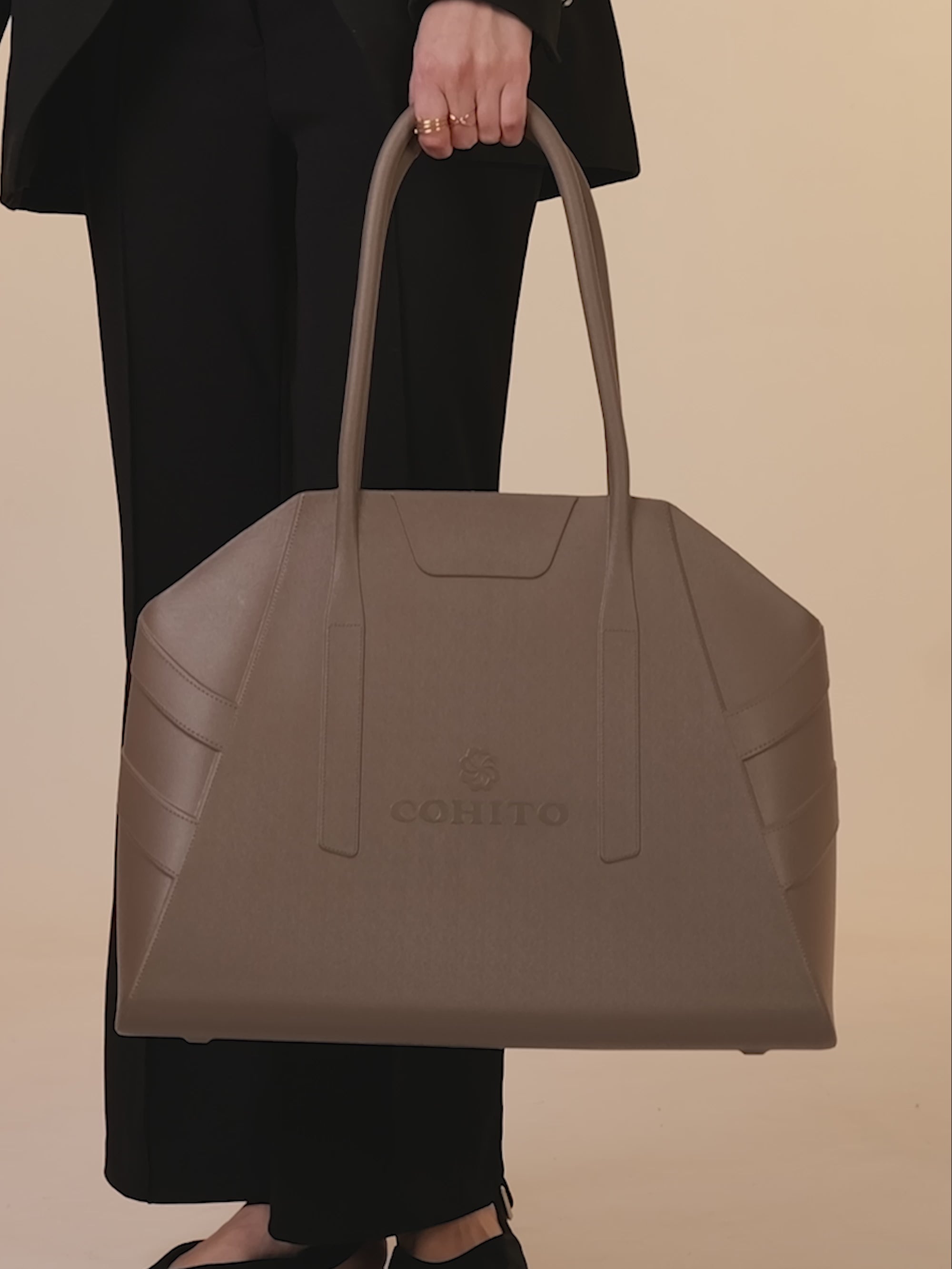 CITY TOTE TAUPE SHOULDER BAG